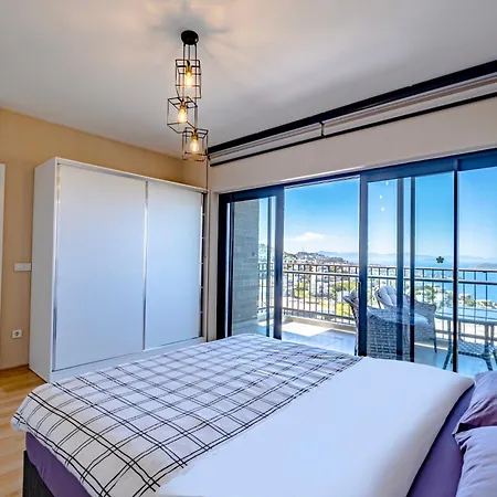 ヴィラ Farilya By Important Group Travel *