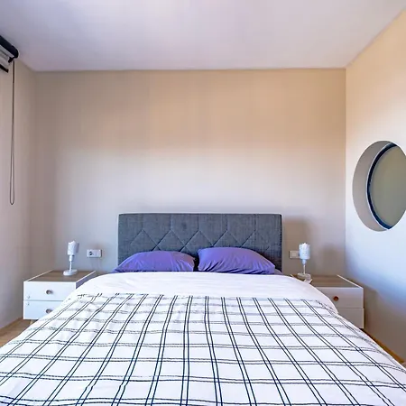 ヴィラ Farilya By Important Group Travel