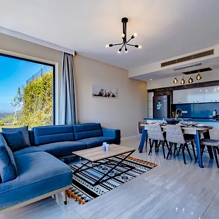 Farilya By Important Group Travel Villa *