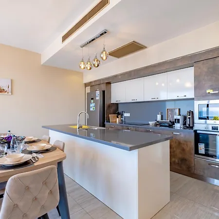 Farilya By Important Group Travel 博德鲁姆