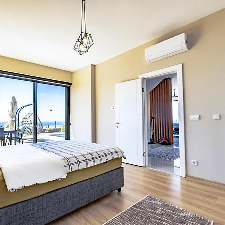 Farilya By Important Group Travel * 博德鲁姆