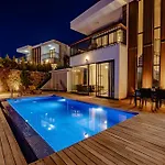 Villa Farilya By Important Group Travel *