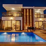 Farilya By Important Group Travel Villa